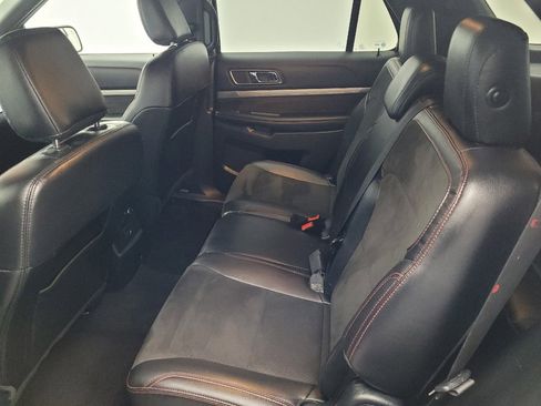 Used 2019 Ford Explorer XLT w/ Equipment Group 202A image 18