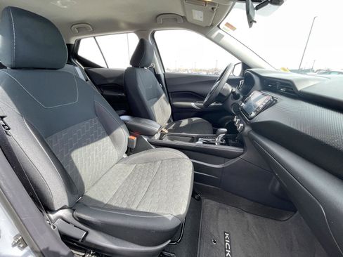Used 2024 Nissan Kicks SV image 21