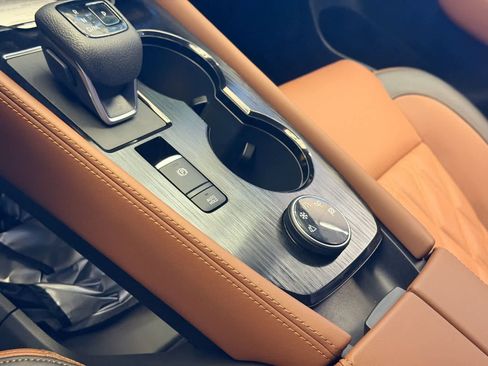 New 2026 Nissan Rogue Platinum AWD/4WD image 14