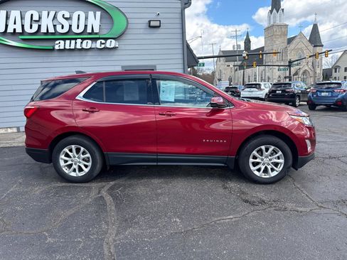 Used 2019 Chevrolet Equinox LT image 3
