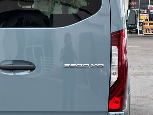 Used 2024 Mercedes-Benz Sprinter 3500 image 33