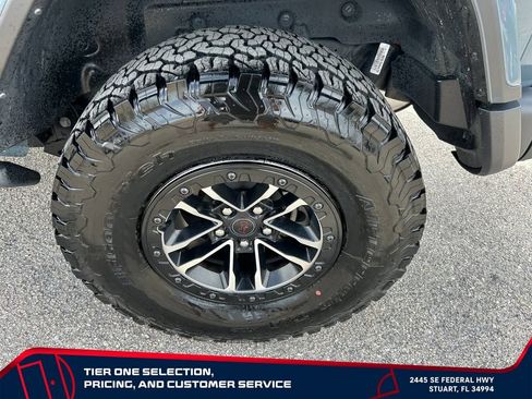 Used 2024 Jeep Wrangler Unlimited Rubicon AWD/4WD image 9