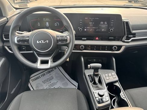 Used 2023 Kia Sportage LX AWD/4WD image 8