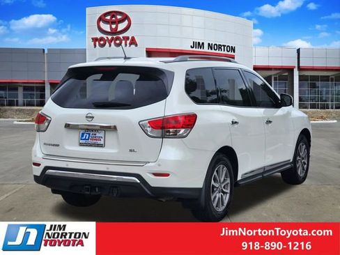 Used 2015 Nissan Pathfinder SL w/ Trailer Tow Package FWD image 6