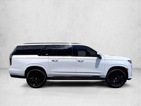 Used 2022 Cadillac Escalade ESV Sport w/ Touring Package RWD image 5