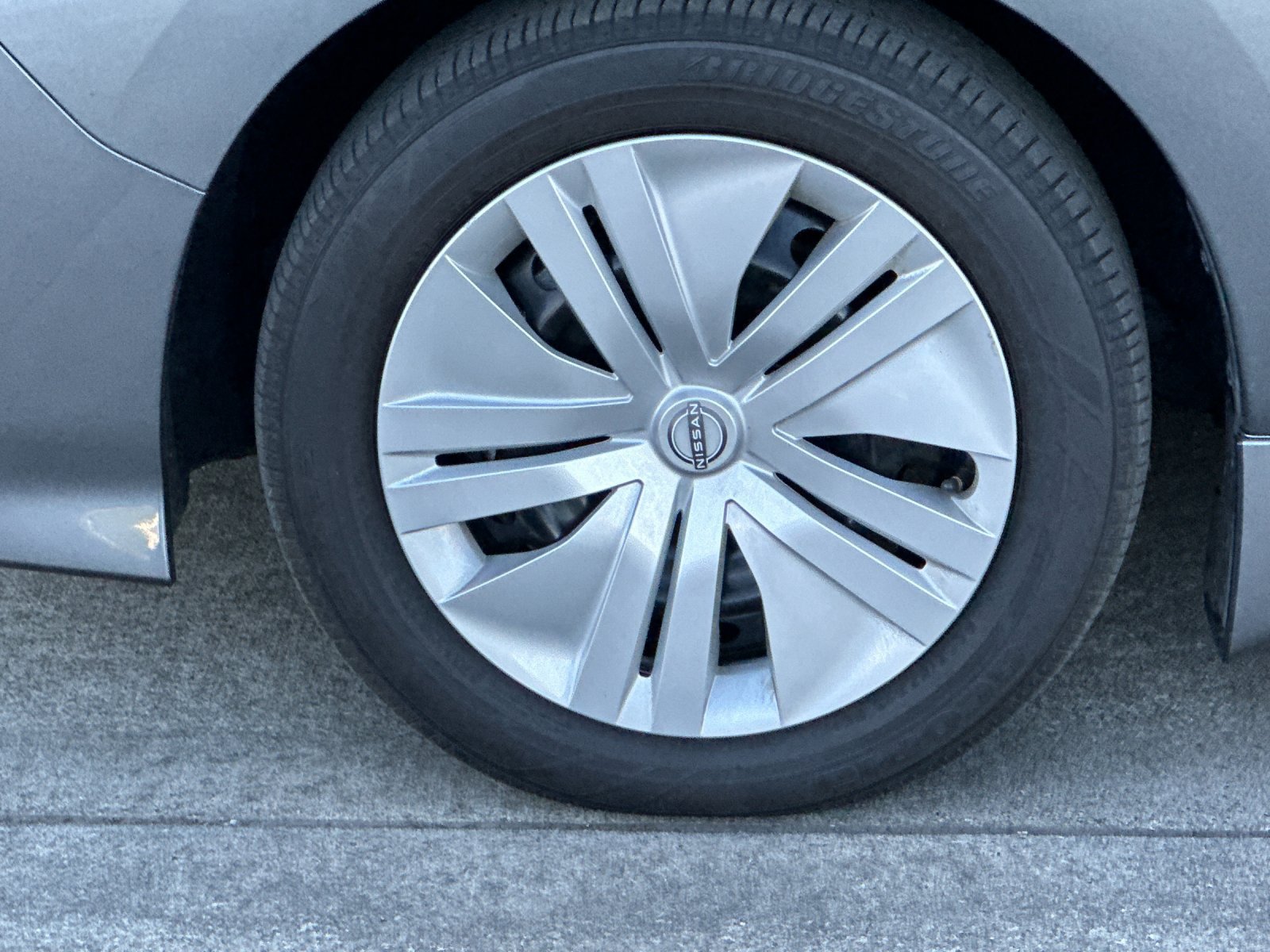 Used 2025 Nissan Leaf S FWD image 23
