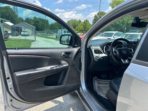 Used 2017 Dodge Journey GT FWD image 14