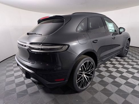 New 2026 Porsche Macan image 7