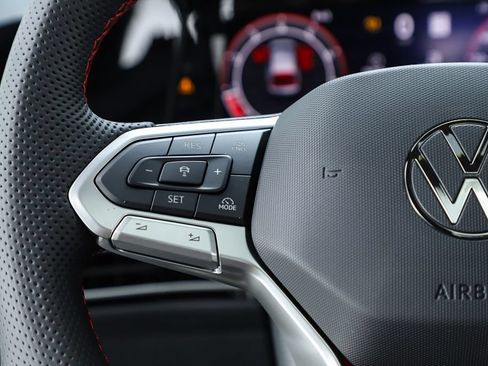 New 2026 Volkswagen GTI SE FWD image 21