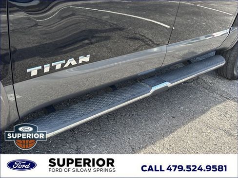 Used 2021 Nissan Titan Platinum Reserve w/ Moonroof Package AWD/4WD image 15