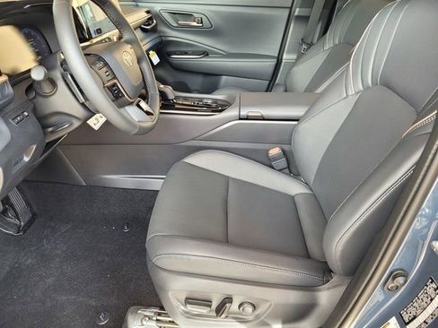 New 2026 Toyota Crown Signia image 9