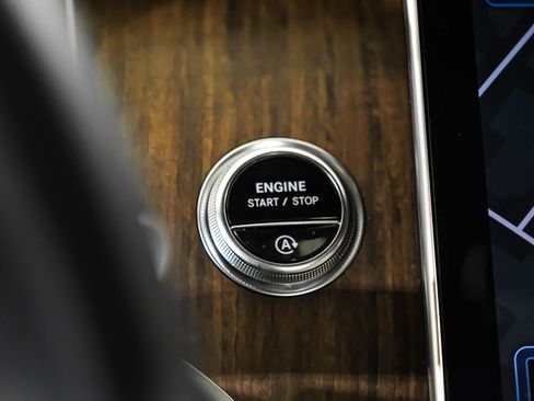 Used 2024 Mercedes-Benz GLC 300 GLC 300 image 19