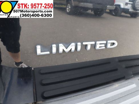 Used 2017 Ford Expedition Limited AWD/4WD image 13