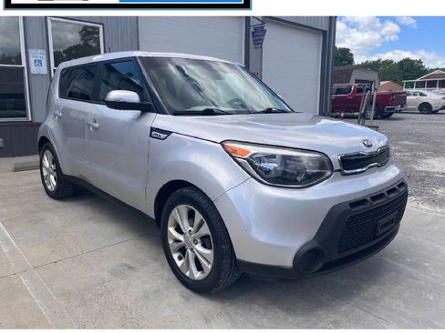 Used 2014 Kia Soul + FWD image 1