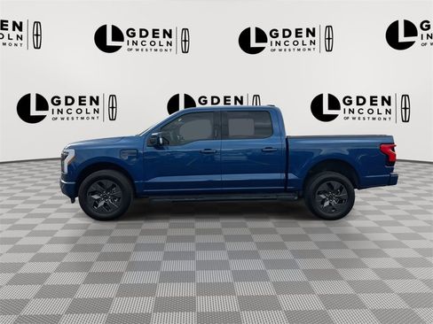 Used 2022 Ford F150 Lightning Lariat image 5
