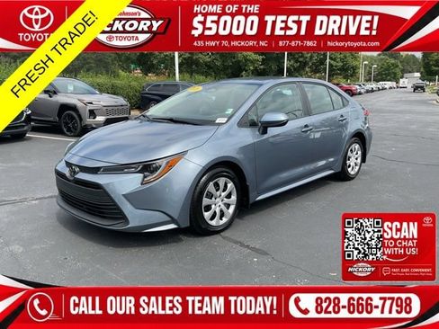 Used 2026 Toyota Corolla LE FWD image 1
