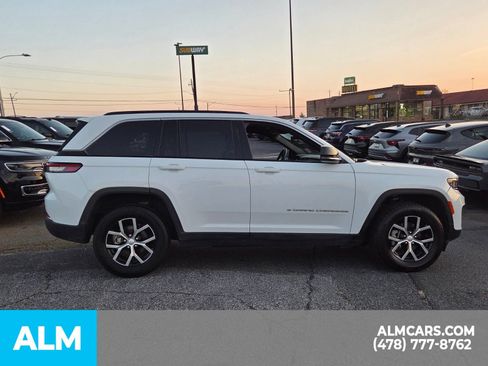 Used 2024 Jeep Grand Cherokee Limited AWD/4WD image 14