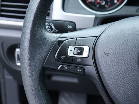 Used 2019 Volkswagen Atlas S image 27