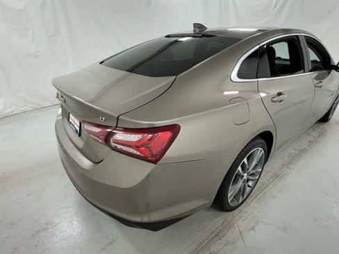 Used 2022 Chevrolet Malibu LT FWD image 3