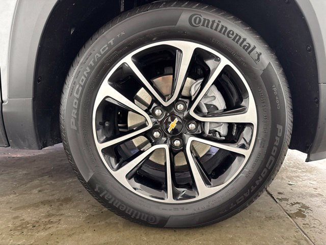 Used 2025 Chevrolet TrailBlazer LT w/ Convenience Package FWD image 12