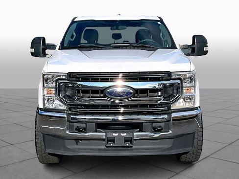Used 2021 Ford F250 XLT w/ FX4 Off-Road Package image 4