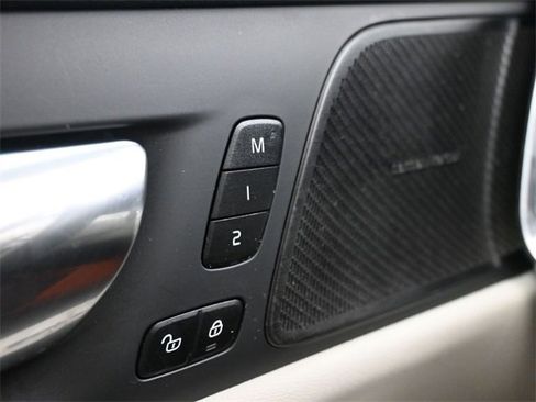 Used 2023 Volvo S60 B5 Ultimate w/ Climate Package image 29