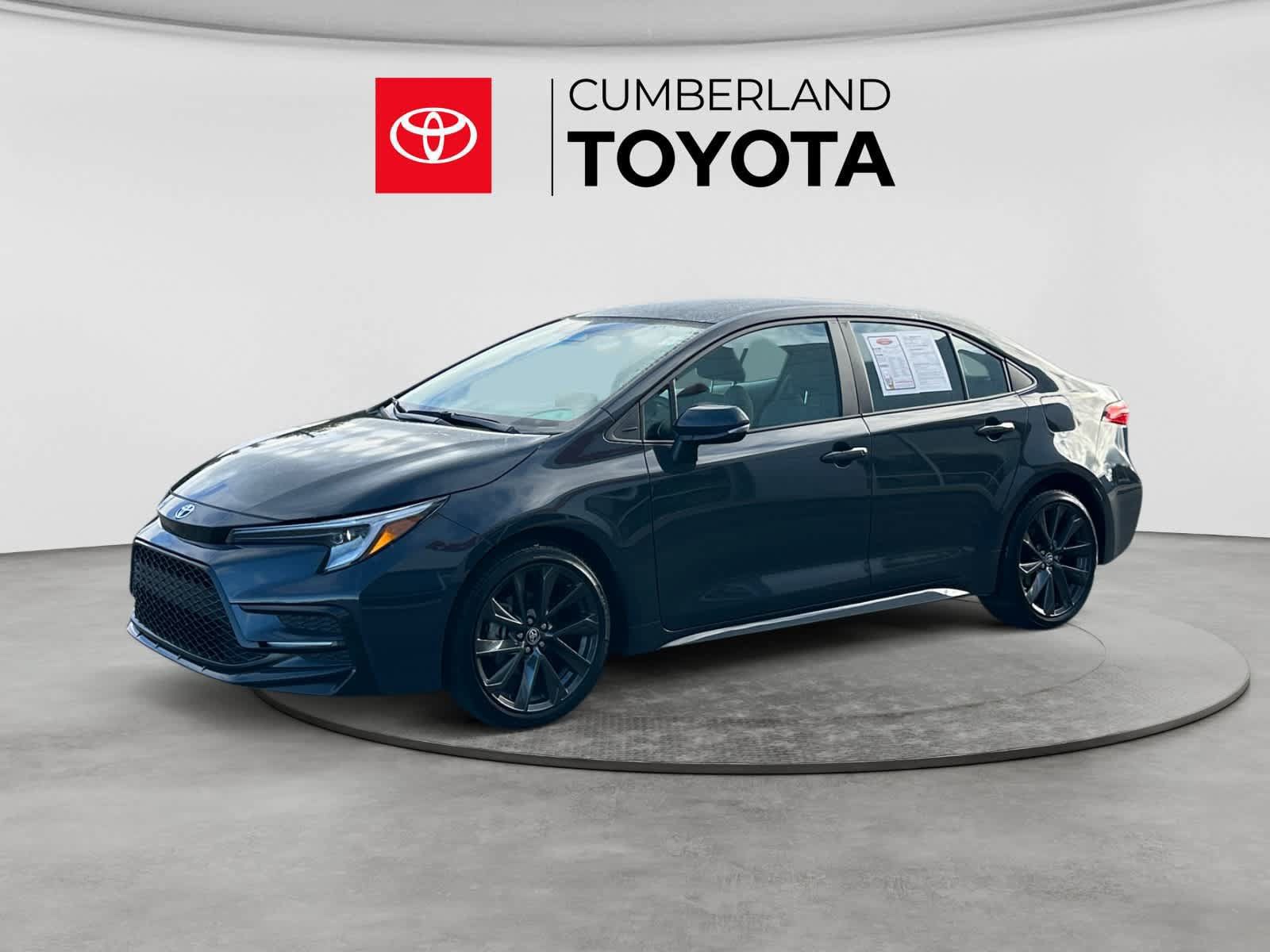 Used 2025 Toyota Corolla SE w/ Convenience Package FWD image 1