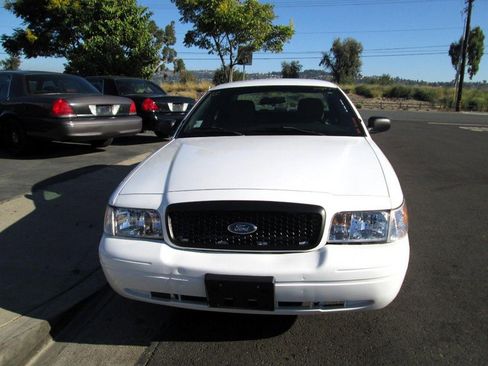 Used 2011 Ford Crown Victoria Police Interceptor w/ Radio Suppression Pkg image 1