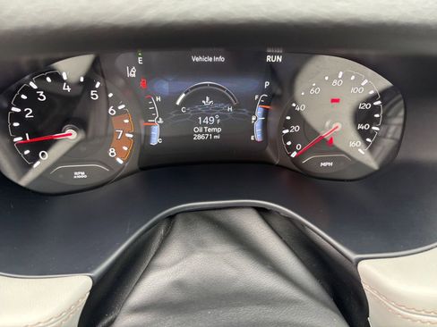 Used 2025 Jeep Compass Limited image 34