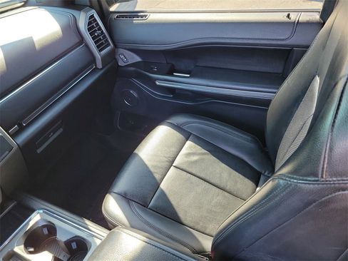 Used 2019 Ford Expedition XLT w/ Equipment Group 202A image 18