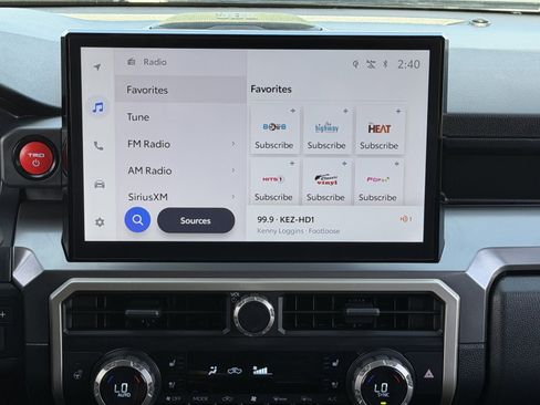 Used 2024 Toyota Tacoma TRD Off-Road w/ TRD Off Road Premium Package image 18