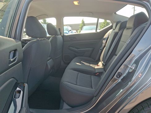 Certified 2023 Nissan Altima 2.5 SV AWD/4WD image 10