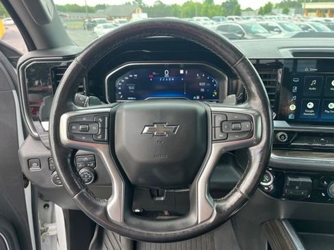 Used 2022 Chevrolet Silverado 1500 LT Trail Boss w/ Convenience Package II AWD/4WD image 17