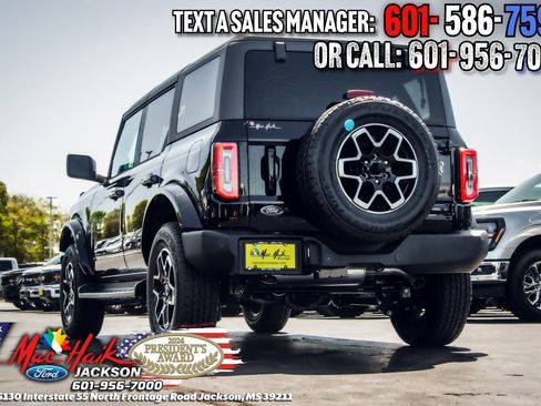 New 2026 Ford Bronco Outer Banks image 36