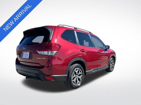 Used 2021 Subaru Forester Premium w/ Popular Package #1 image 3