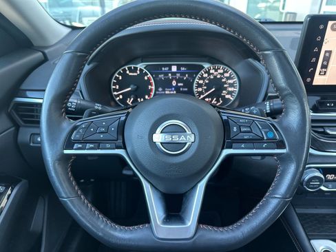 Used 2023 Nissan Altima 2.0 SR FWD image 25