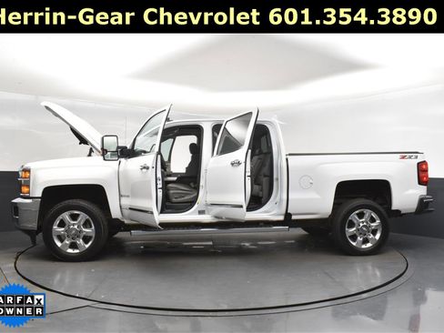 Used 2019 Chevrolet Silverado 2500 LTZ w/ Duramax Plus Package image 46