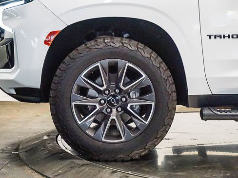 Used 2022 Chevrolet Tahoe Z71 w/ Luxury Package image 9