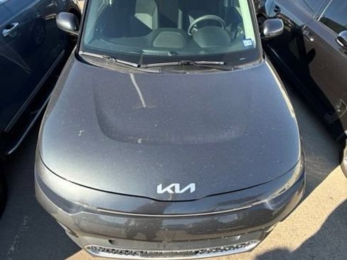 Certified 2022 Kia Soul LX FWD image 12