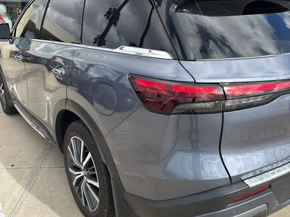 Used 2023 INFINITI QX60 Sensory w/ Cargo Package