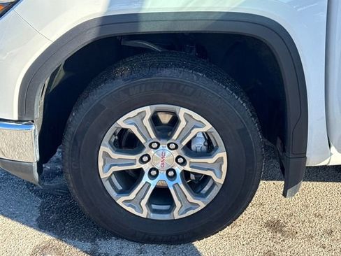 Used 2024 GMC Sierra 1500 SLT image 21