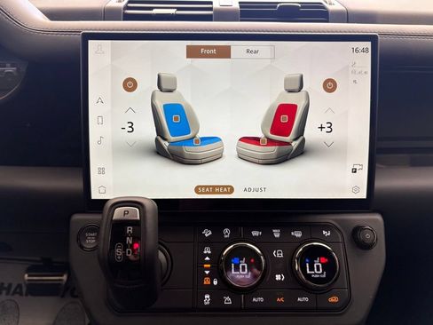 New 2026 Land Rover Defender 110 AWD/4WD image 31