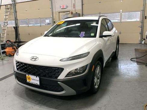Certified 2023 Hyundai Kona SEL image 3