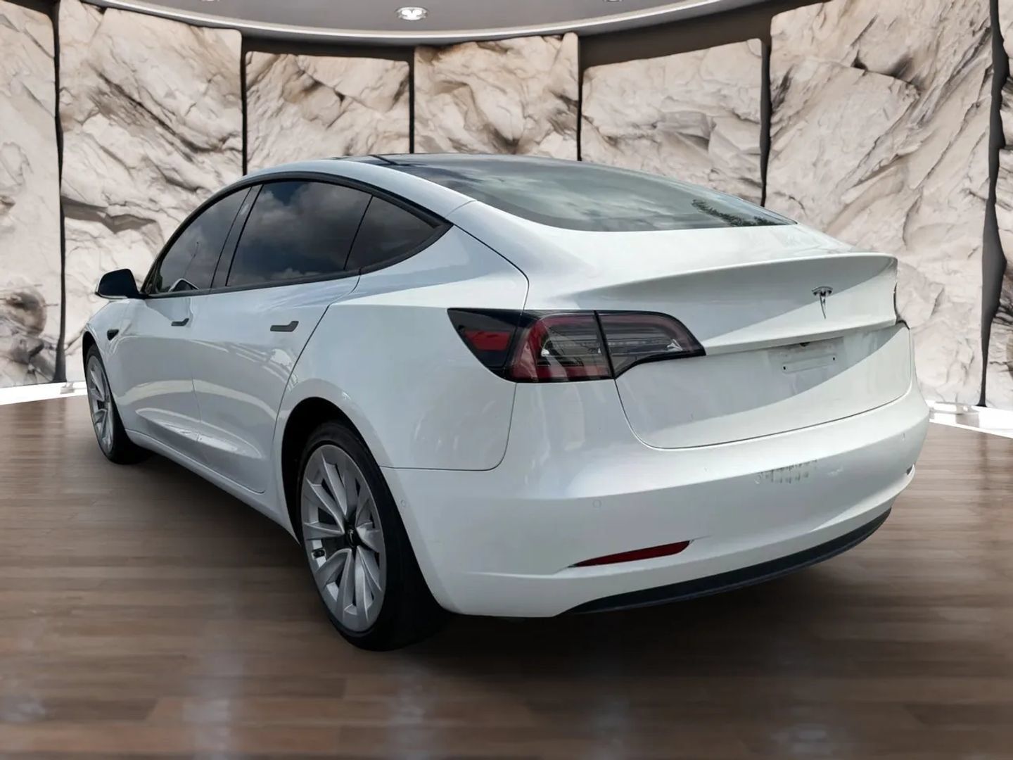 Used 2022 Tesla Model 3 RWD image 8