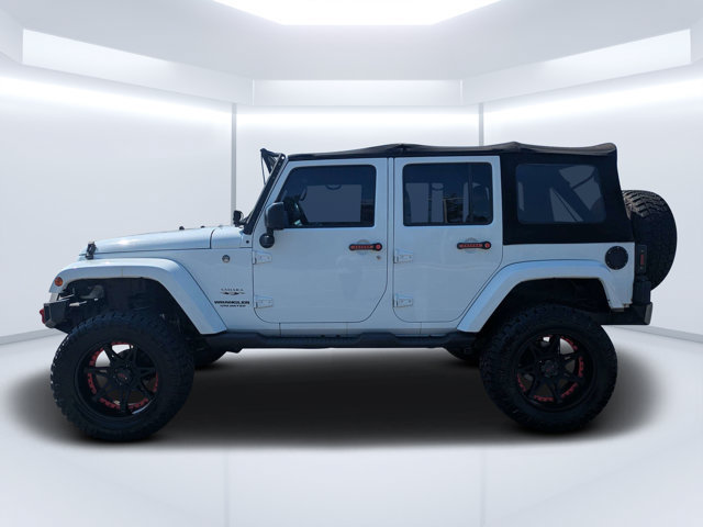 Used 2016 Jeep Wrangler Unlimited Sahara w/ Dual Top Group AWD/4WD image 6