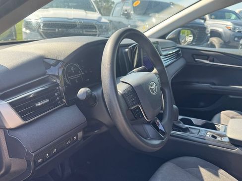 Used 2025 Toyota Camry SE FWD image 23