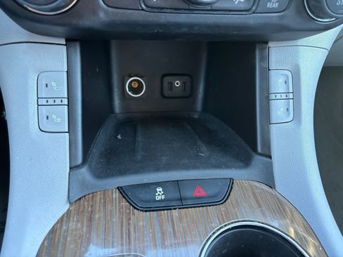 Used 2019 GMC Acadia SLE w/ Driver Alert Package I image 9