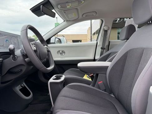Certified 2024 Hyundai Ioniq 5 SEL image 18