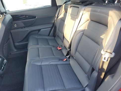 New 2026 Lincoln Nautilus Reserve w/ Jet Appearance Package image 30