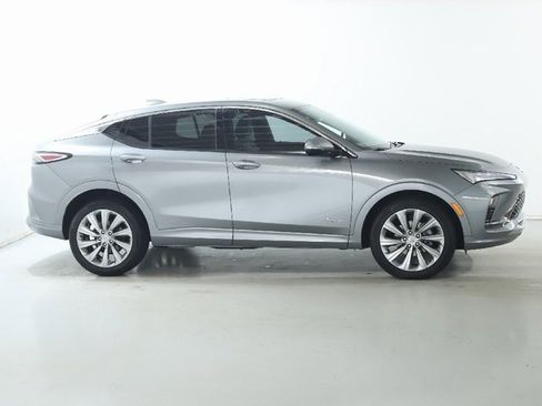 Used 2025 Buick Envista Avenir image 11